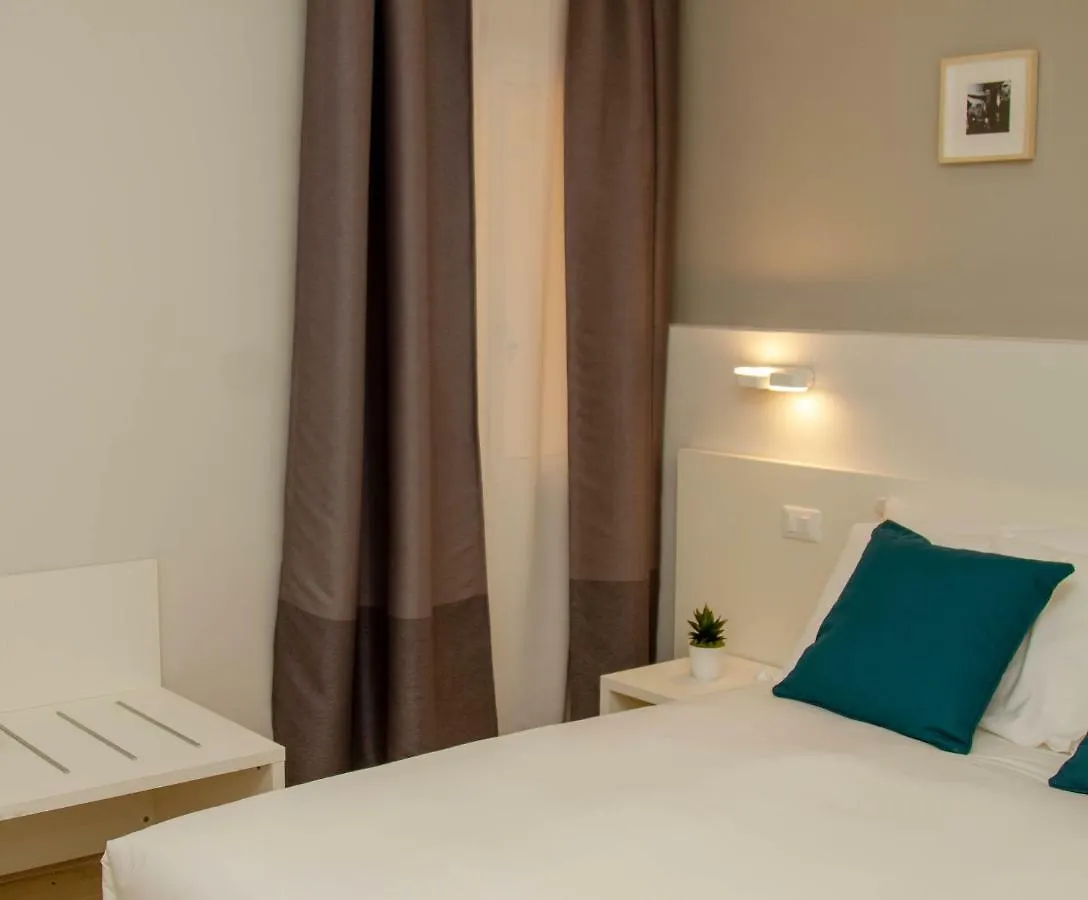 Le Suite Del Corso Syracuse Italy